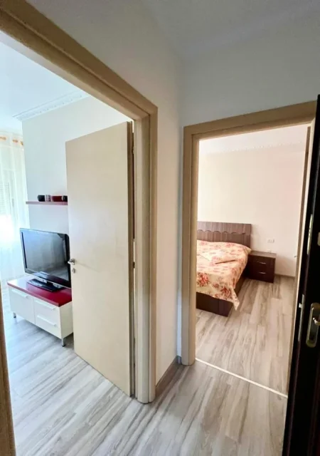 Tirane, shitet apartament 1+1 Kati 7, 66 m² (astir)