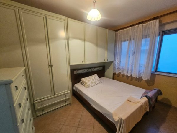 Durres Plazh, jepet me qera apartament 1+1+Aneks+Ballkon Kati 5, 77 m² 250 € 