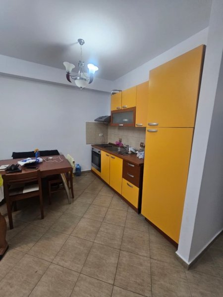 Durres Plazh, jepet me qera apartament 1+1+Aneks+Ballkon Kati 5, 77 m² 250 € 