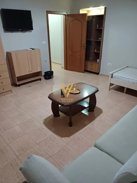 Tirane, jepet me qera apartament 2+1+Ballkon Kati 2, 84 m² 650 € (RRUGA SULEJMAN DELVINA)