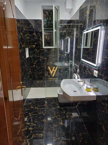 Tirane, jepet me qera apartament 2+1+Ballkon Kati 2, 84 m² 650 € (RRUGA SULEJMAN DELVINA)