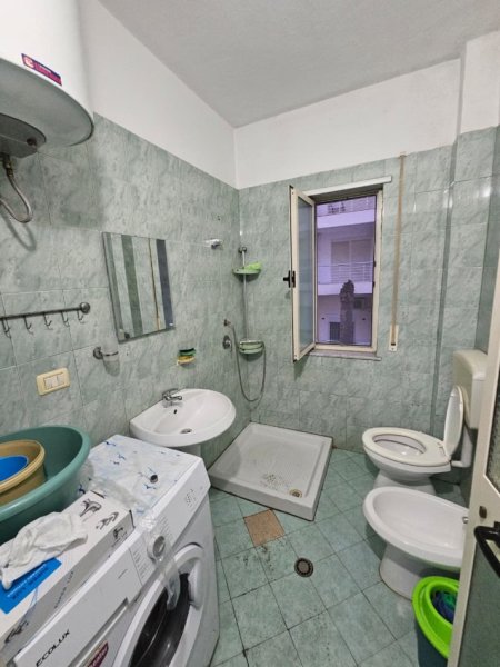 Durres Plazh, jepet me qera apartament 1+1+Aneks+Ballkon Kati 2, 60 m² 200 € 