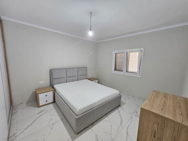 Durres, jepet me qera apartament 1+1+Aneks+Ballkon Kati 1, 60 m² 300 €
