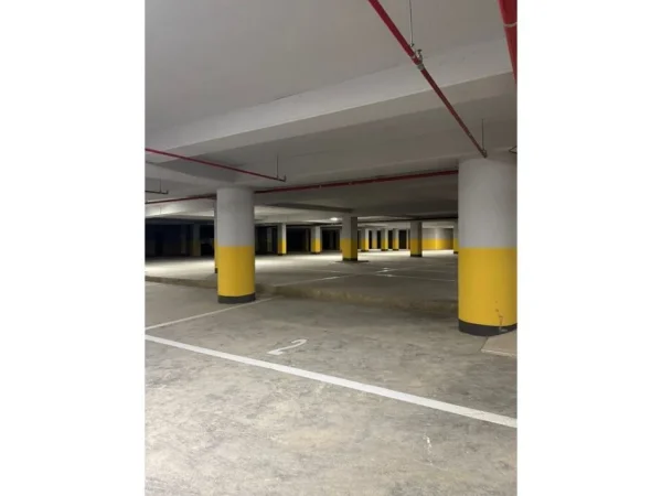 Tirane, shes garazh | post parkimi Kati -1, 33.000 € (Ish Stacioni Trenit)