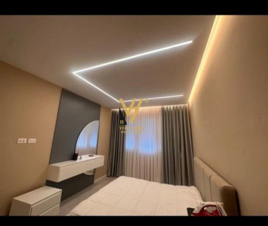 Tirane, jepet me qera apartament 2+1+Ballkon Kati 2, 117 m² 800 € (FUSHA E AVIACIONIT)