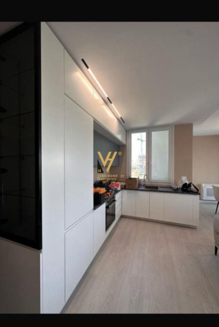 Tirane, jepet me qera apartament 2+1+Ballkon Kati 2, 117 m² 800 € (FUSHA E AVIACIONIT)