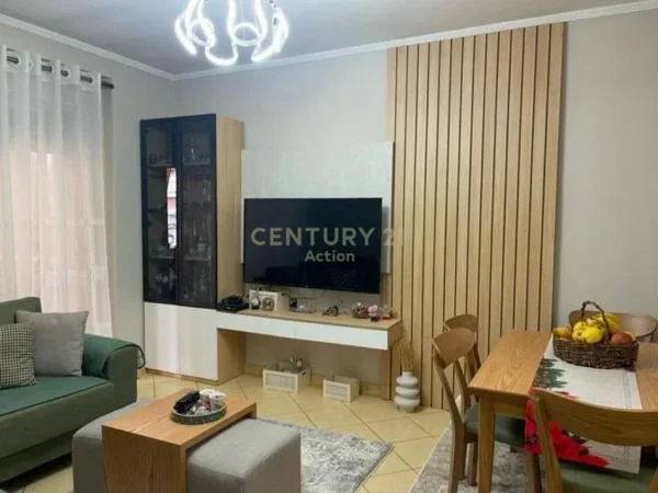Tirane, jepet me qera apartament 2+1 Kati 3, 90 m² 550 € (Astir)