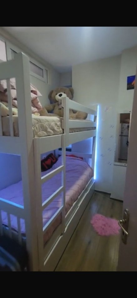 Tirane, jepet me qera apartament 2+1+Ballkon Kati 4, 60 m² 580 € (DON BOSKO)