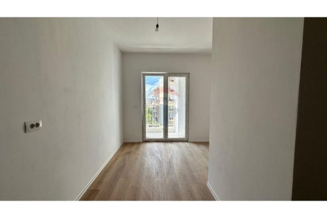 Tirane, jepet me qera apartament 1+1+Ballkon , 60 m² 550 € (Zog i Zi)