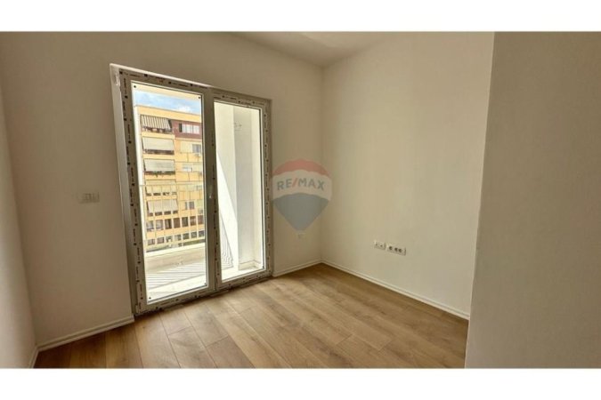 Tirane, jepet me qera apartament 1+1+Ballkon , 60 m² 550 € (Zog i Zi)