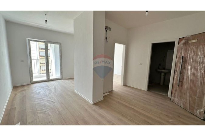 Tirane, jepet me qera apartament 1+1+Ballkon , 60 m² 550 € (Zog i Zi)