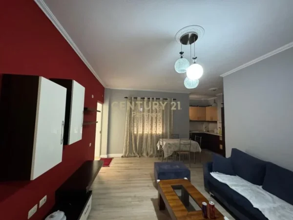 Tirane, jepet me qera apartament 1+1 Kati 1, 59 m² 350 € (AFER SPAR 2 NE FRESK)