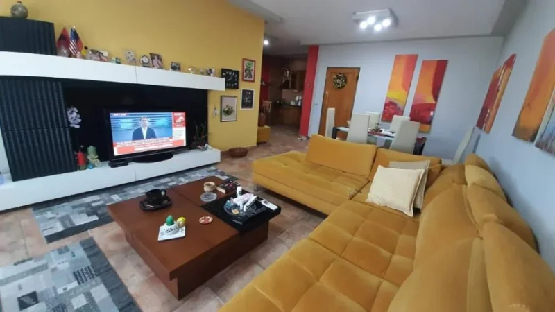 Tirane, shitet apartament 3+1 Kati 5, 117 m² 170.000 € (Tek Konviktet e Mjekesise)