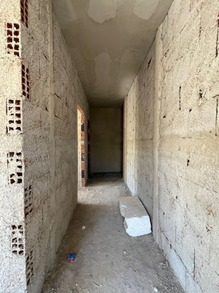 Tirane, shitet apartament 1+1+Ballkon Kati 3, 69 m² 95.000 €