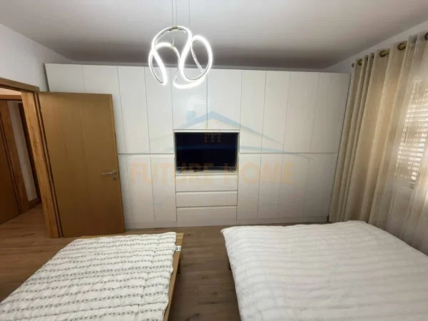 Tirane, shitet apartament 2+1 Kati 2, 95 m² 165.000 € (FRESK)