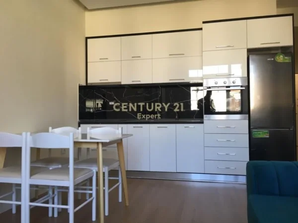 Tirane, shitet apartament 1+1 Kati 3, 55 m² 140.000 € (RRUGA E DURRËSIT)