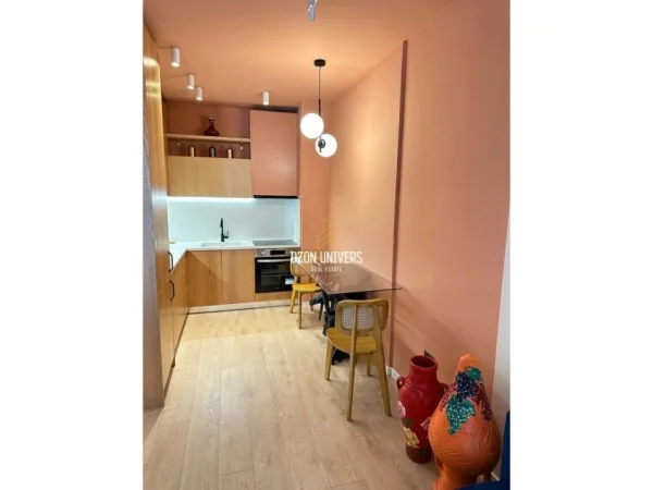 Tirane, jepet me qera apartament 1+1+Ballkon Kati 12, 76 m² 80,000 lekë/muaj (Ish Ekspozita)