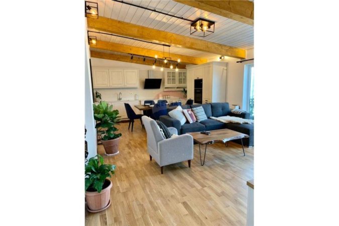 Tirane, jepet me qera apartament 2+1+Ballkon Kati 9, 120 m² 1.200 € 