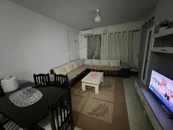 Tirane, shes apartament 2+1+Ballkon Kati 2, 105 m² 120.000 € (UNAZA E RE)