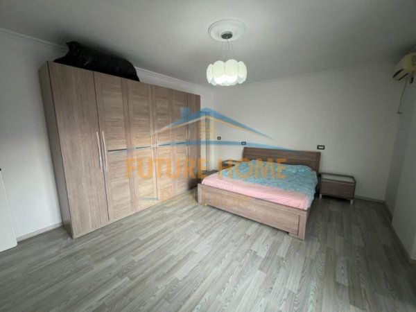 Tirane, jepet me qera apartament 2+1 Kati 11, 294 m² 1.200 € (SELIVA)