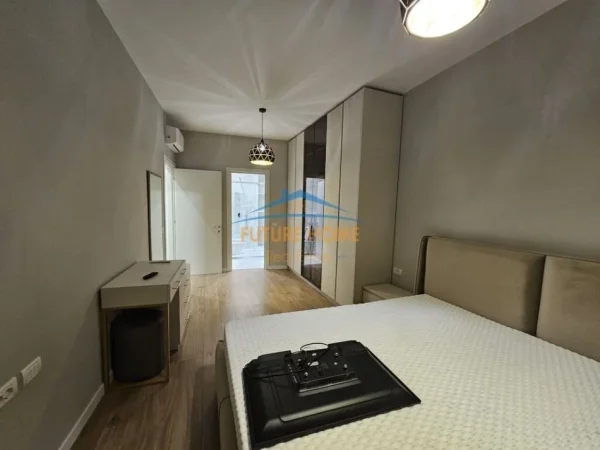 Tirane, jepet me qera apartament 2+1 Kati 2, 102 m² 1.000 € (TEG , Rose Residence)