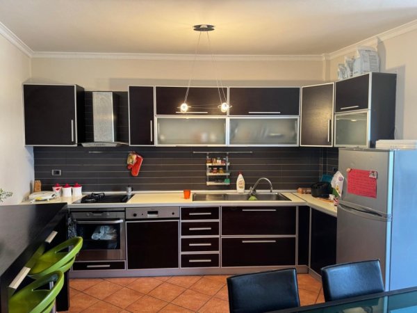 Tirane, shitet apartament 2+1 Kati 8, 116 m² 200.000 € (DON BOSKO)