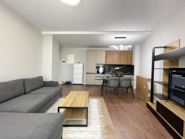 Tirane, jepet me qera apartament 1+1+Ballkon Kati 5, 85 m² 900 € (LakeView)