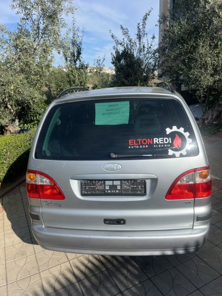 Tirane, shes makine ford galaxy 2005 2.3 benzin gaz Benzin+Gaz, gri e erret manuale Kondicioner 234.000 km