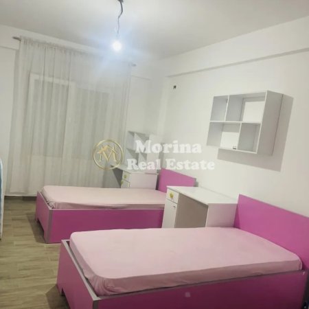 Tirane, jepet me qera apartament 2+1 Kati 1, 111 m² 600 € (Kodra Diellit)