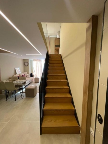 Tirane, shitet apartament duplex 1+1 Kati 1, 70 m² 115.000 € (GOLDEN PARK 3)