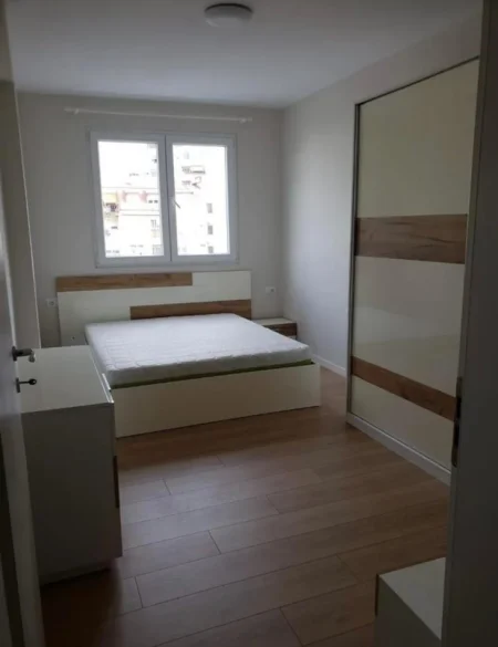 Tirane, jepet me qera apartament 1+1 Kati 6, 60 m² 500 € (don bosko)