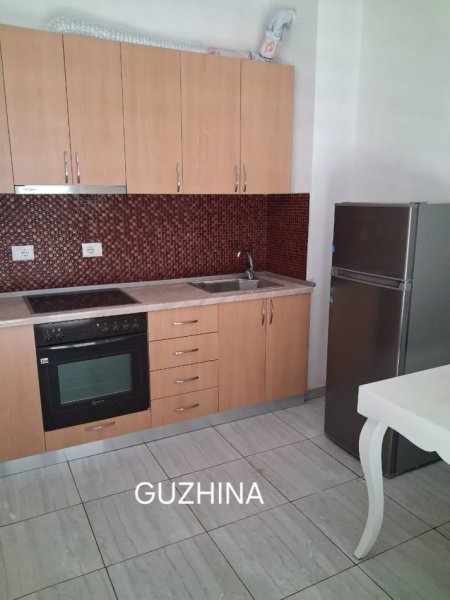 Shqiperi, jepet me qera shtepi 2+1+Ballkon Kati 2, 100 m² 500 € (Allias prane piceri Gashi)