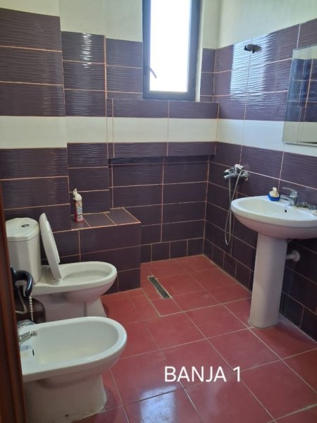 Shqiperi, jepet me qera shtepi 2+1+Ballkon Kati 2, 100 m² 500 € (Allias prane piceri Gashi)