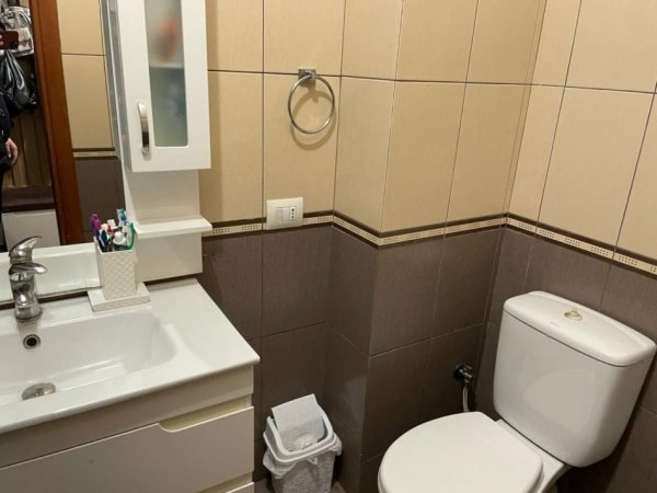 Tirane, jepet me qera apartament 2+1+Ballkon Kati 4, 60 m² 580 € (DON BOSKO)