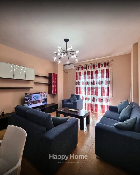 Tirane, jepet me qera apartament 2+1+Ballkon Kati 2, 100 m² 850 € (RTSH)