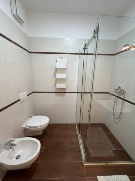 Tirane, jepet me qera apartament 2+1+Ballkon , 116 m² 1.000 € (Delijorgj)