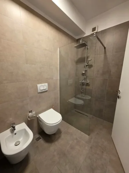 APARTAMENT MODERN 2+1+2 ME QERA , QUARTUM RESIDENCE , RRUGA JORDAN MISJA