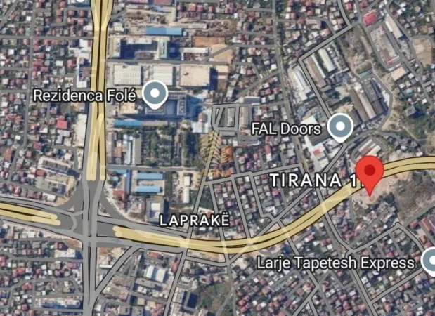 Tirane, jepet me qera toke , 800 m², 1000 Euro (Laprake)