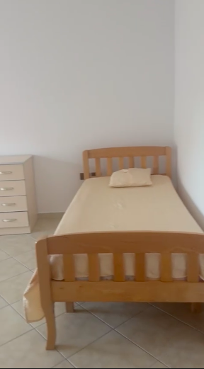 Tirane, jepet me qera apartament 1+1 Kati 2, 75 m² 400 € (siri kodra)
