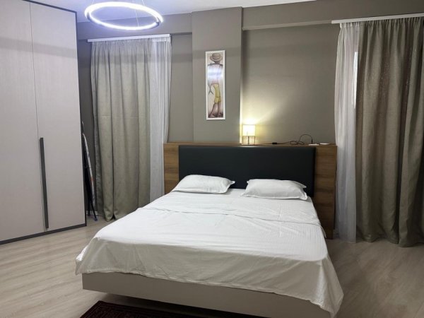 Tirane, jepet me qera apartament 1+1 Kati 6, 75 m² 690 € (Shkolla e Baletit)