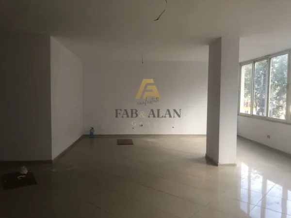 Tirane, shitet ambjent biznesi Kati 1, 160 m² 160.000 € (Kamez)