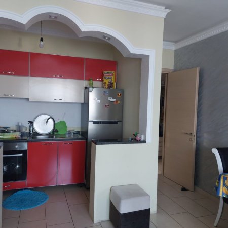 Tirane, jepet me qera apartament 2+1 Kati 6, 105 m² 550 € (astir)