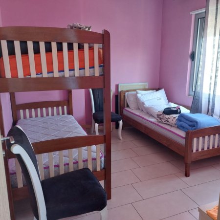 Tirane, jepet me qera apartament 2+1 Kati 6, 105 m² 550 € (astir)