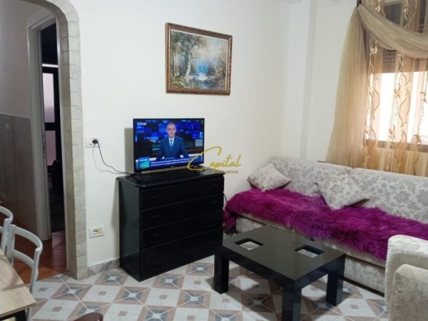 Tirane, jepet me qera apartament 1+1 Kati 2, 65 m² 450 € (5 MAJI)