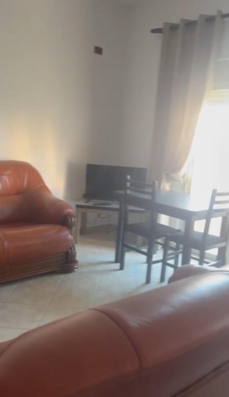 Tirane, jepet me qera apartament 1+1+Ballkon Kati 2, 60 m² 400 € (rruga siri kodra prane hotel meridian)