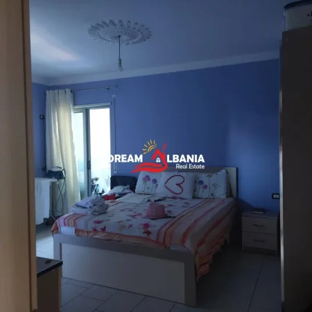 Tirane, jepet me qera apartament 2+1 , 100 m² 550 € (ne Astir, prane Hotel Marinaj)