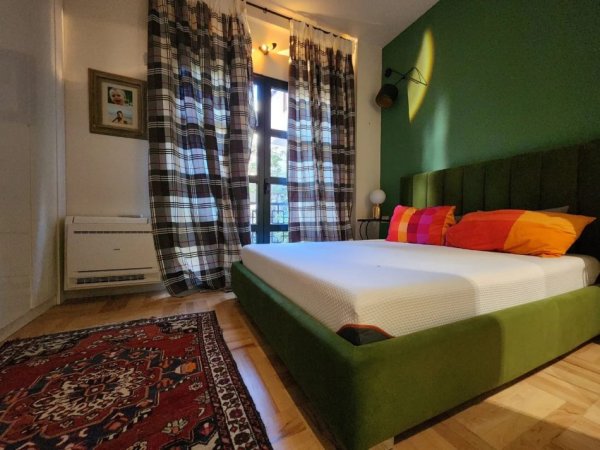 Tirane, jepet me qera apartament 2+1+Ballkon Kati 1, 90 m² 700 € (kodra e diellit prane big market)