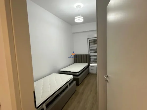 Tirane, jepet me qera apartament 1+1+Ballkon Kati 3, 86 m² 516 € (KOMPLEKSI KAIMI,ALI DEMI)