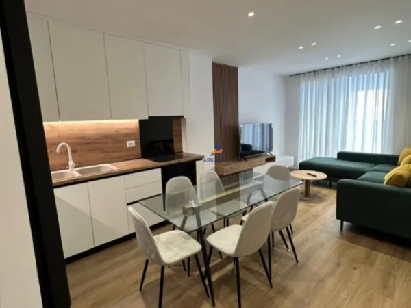 Tirane, jepet me qera apartament 1+1+Ballkon Kati 3, 86 m² 516 € (KOMPLEKSI KAIMI,ALI DEMI)