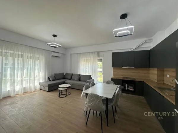Tirane, jepet me qera apartament 2+1+Aneks+Ballkon Kati 5, 76 m² 600 € (Shkoze)